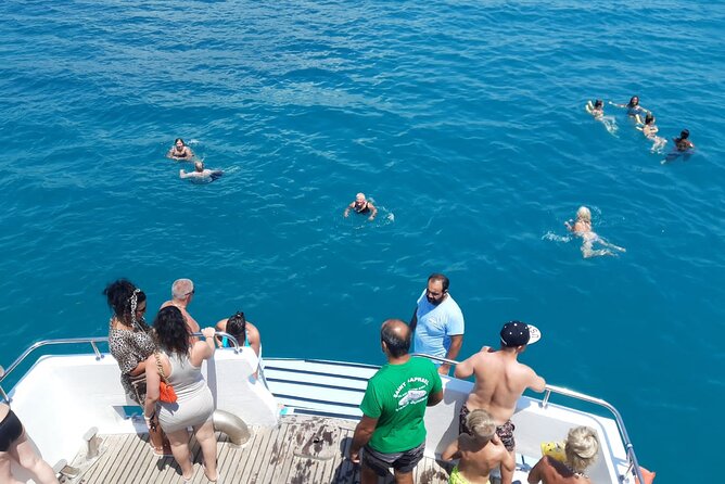 90-Minutes Glass Bottom Trip With Quick Dip - The crew and the overall mood