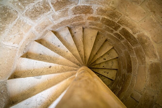 Ancient Kourion, Kolossi Castle, Omodos & Winery Tour from Paphos - Omodos: village streets, lunch, and a slower finish