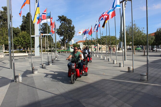 Paphos Electric Scooter Rental - Adjusting the scooter for a comfortable ride