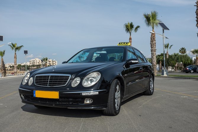 Private Transfer: Larnaca Airport to Ayia Napa with return 1-14 pax - What the 45-minute ride is really like