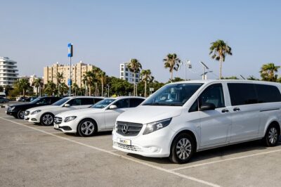 Private Transfer: Larnaca Airport to Larnaca District 1-14 pax