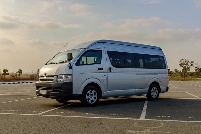 Private Transfer: Larnaca Airport to Larnaca District 1-14 pax - Accurate Destination Details Matter