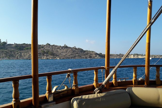 San Antonio Crystal Sea Cruise from Protaras - Life on board: food, drinks, and space