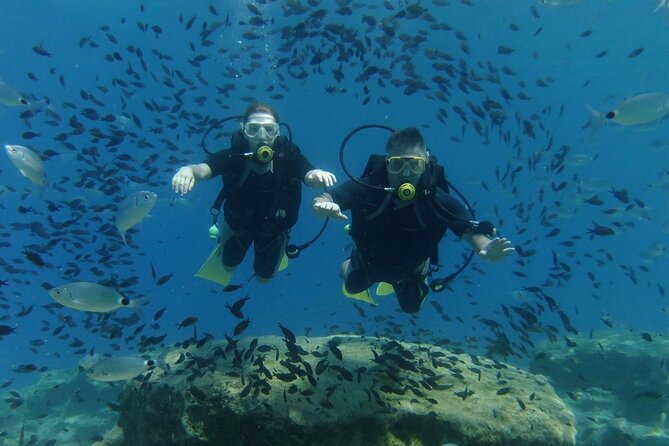 SCUBA DIVING first time experience - The instructors and the sense of safety