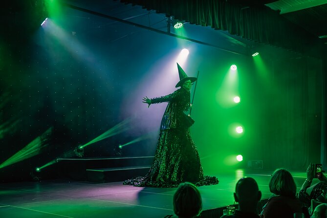 Stardust Variety Dinner Show - A five-hour Cyprus night with plenty of sparkle