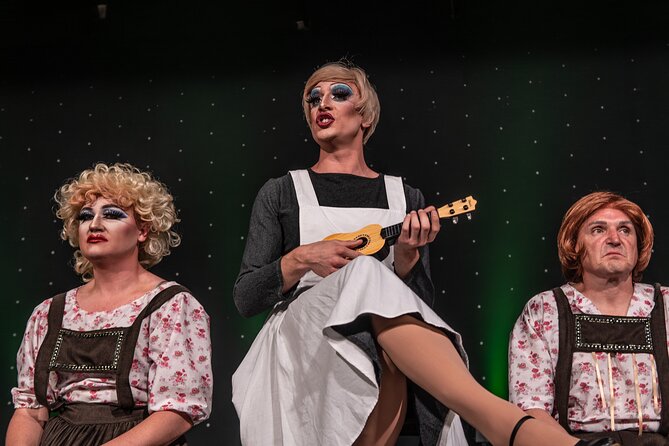 Stardust Variety Dinner Show - Who should book, and who should think twice