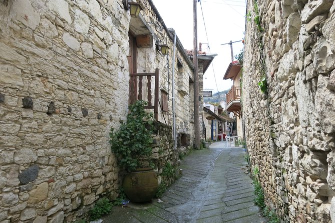 Troodos Mountains Vino Venture: All Inclusive Full Day Wine Tour - Who will enjoy this Troodos wine day?